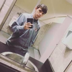 Meet your Posher, Logan